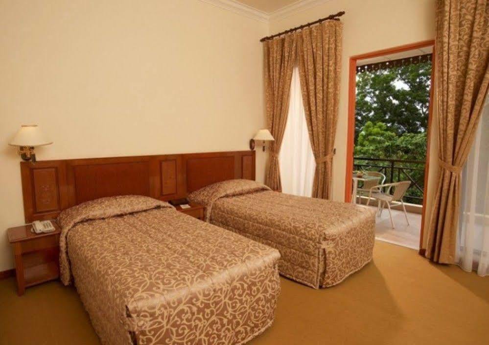 Hotel Felda Residence Tekam , Ppp Tun Razak Kampong Sungai Batu Buitenkant foto