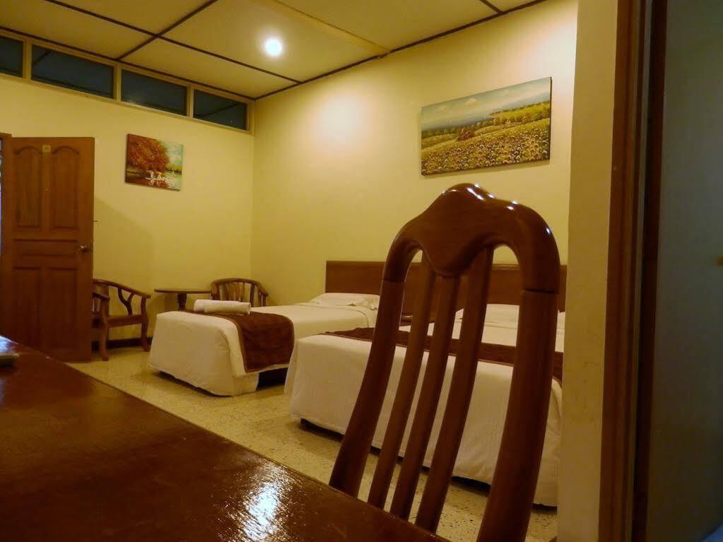 Hotel Felda Residence Tekam , Ppp Tun Razak Kampong Sungai Batu Buitenkant foto